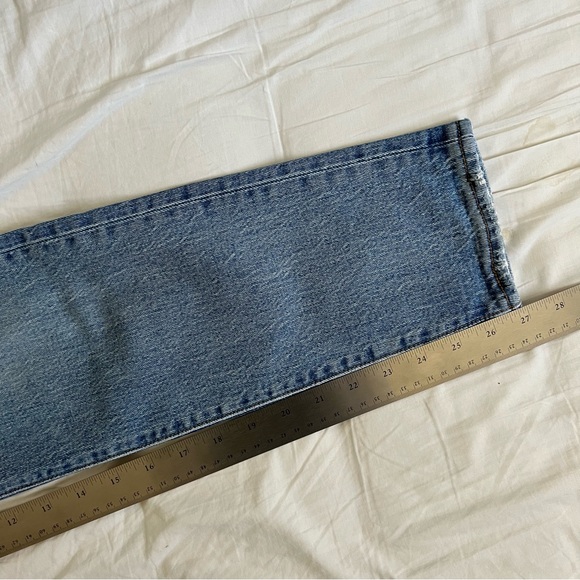 LEVI’S Wedgie Jean (24) - Picture 7 of 9
